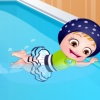 Bb Hazel apprend  nager, c'est sa premire fois  la piscine